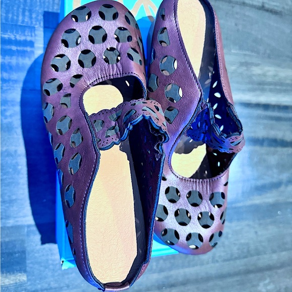 Cute new mules - Picture 2 of 2